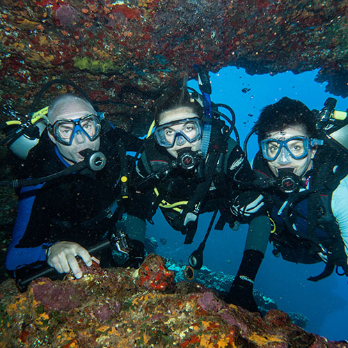 learn how to dive in maui, scuba certification
